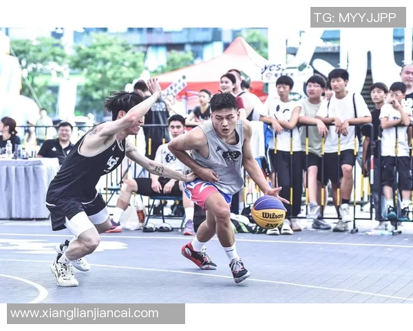 篮球的魅力：从技术提升到团队协作的全面解析与思考