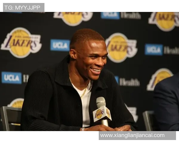 迈阿密热火新赛季再度起航全力冲击总冠军燃起南海岸激情